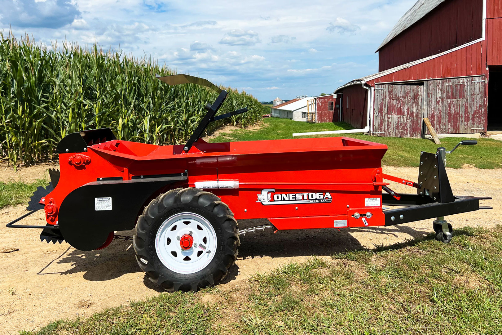 Small Manure Spreader | 25 Cubic Foot Capacity Spreader